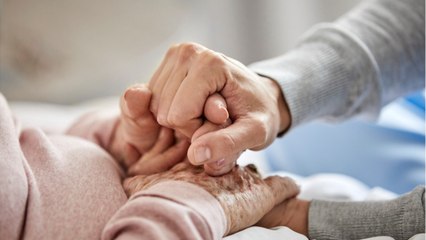 Services à la personne : la revalorisation débloquée, voici ce qui attend les salariés du secteur