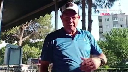 'Paşa' ismini verdikleri karga yavrusunu elleriyle besliyorlar