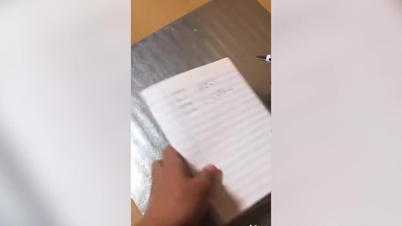 Le dan a elegir a una abuela entre Cristiano y Messi y lo que hace lleva 2M de visitas