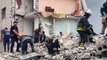 ستة قتلى على الأقل في ضربة استهدفت مبنى في شرق أوكرانيا (حاكم)