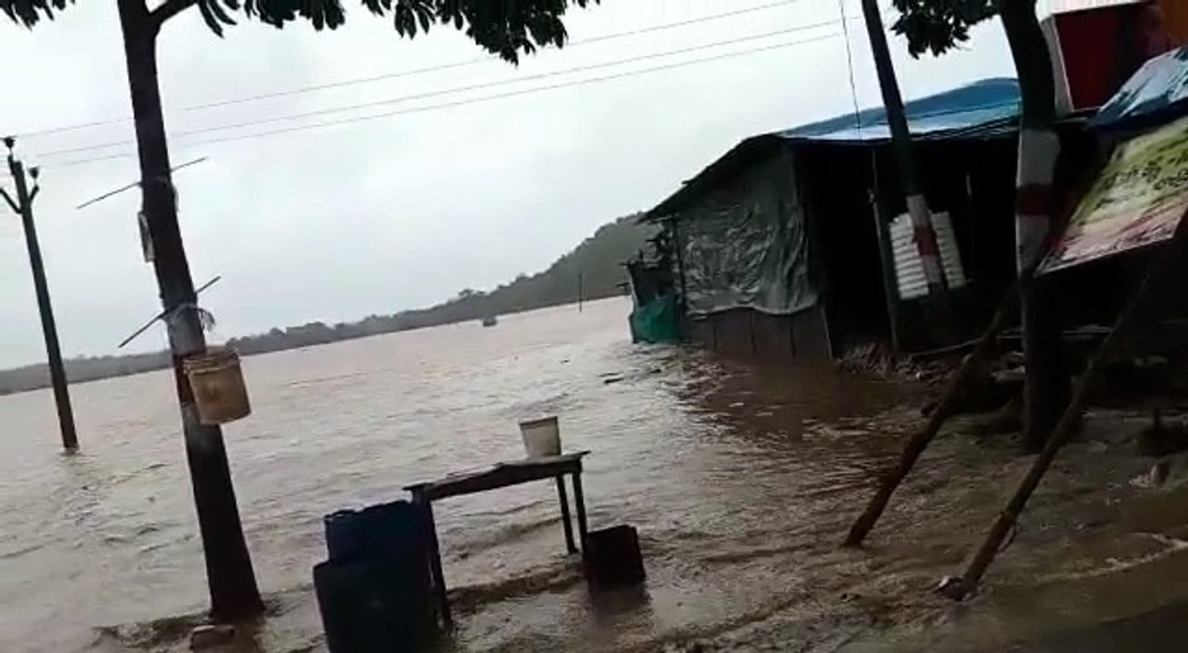 Heavy Rain Alert Across Telangana: లోతట్టు ప్రాంతాలవారు అప్రమత్తంగా ఉండాలంటూ హెచ్చరికలు| ABP Desam