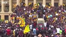 Sri Lanka Viral Videos: President House में WWE Wrestling से लेकर Pool में Enjoy कर रहे Protestors