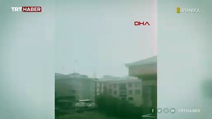 Çamlıca Kulesi'ne yıldırım düştü