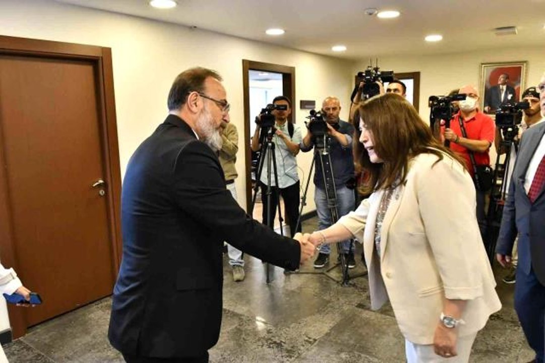 İYİ Parti'de siyasi partiler arası bayramlaşma töreni gerçekleştirildi