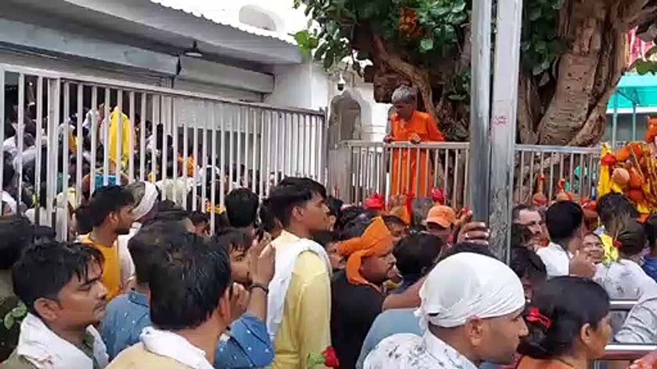 मानसून की बारिश के बीच खाटू में आस्था का सैलाब,...
