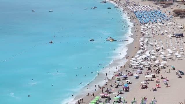 Güney Ege sahillerinde bayram tatili yoğunluğu yaşanıyor