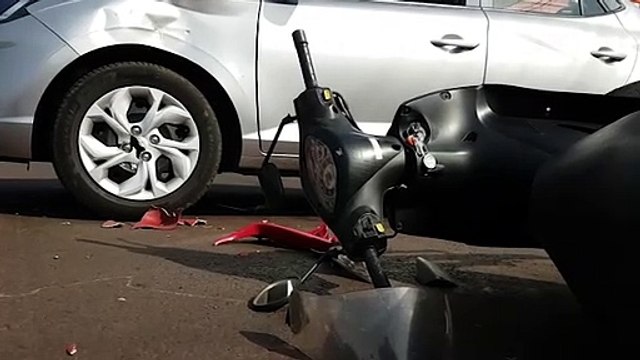 Motociclista fica ferida em acidente de trânsito no Bairro Cascavel Velho