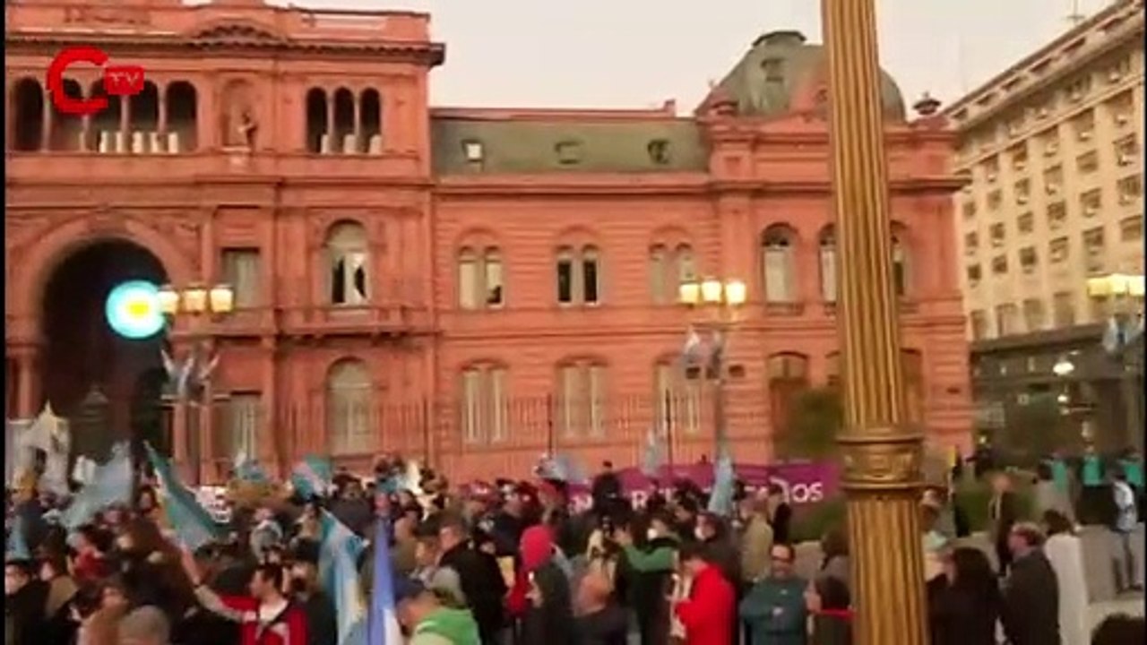 Arjantin de karıştı