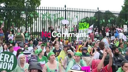 Демонстрация Вашингтоне с требованием защитить право на аборт