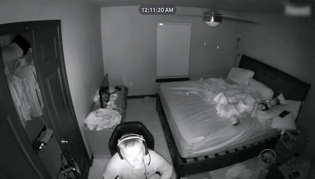 Ce papa va avoir un réflexe incroyable pour rattraper son bébé