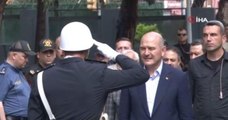 Son dakika haberleri | İçişleri Bakanı Soylu, çevik kuvvet polisleriyle bayramlaştı