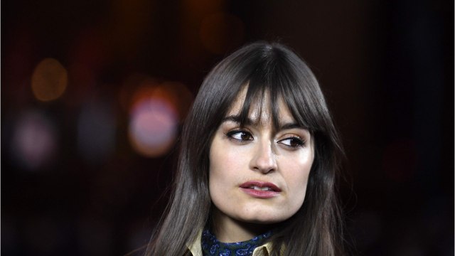 VOICI : Clara Luciani : la chanteuse célèbre ses 30 ans, Julien Doré lui fait une belle surprise