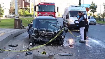 Otomobil minibüsle çarpıştı: 1 ölü, 1 yaralı