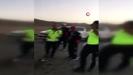 Ağrı'da feci kaza: 1 ölü, 9 yaralı