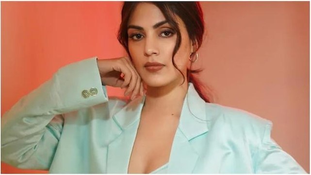NCB charges Rhea Chakraborty with abetting Sushant Singh Rajput's extreme drug addiction