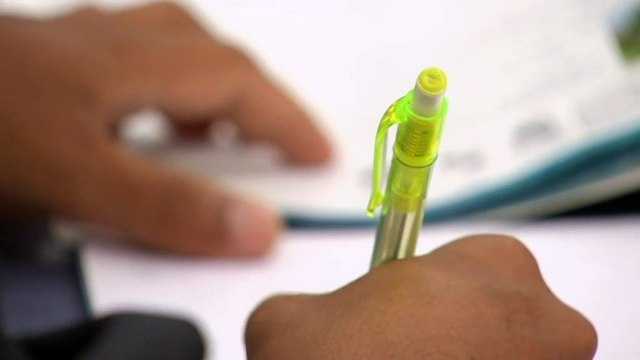 Chisholm TAFE students left without lessons, teachers