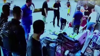Valiz hırsızına meydan dayağı kamerada