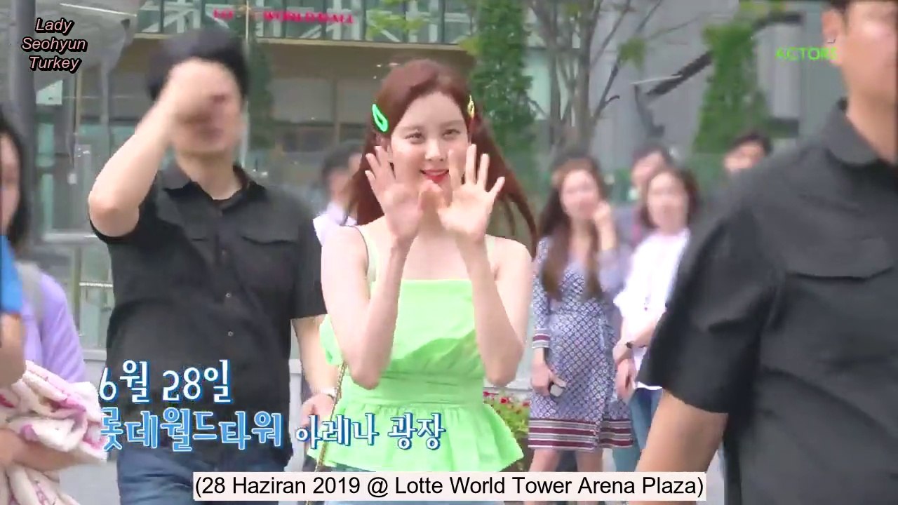 [Türkçe Altyazılı] Seohyun Doğum Gününde Fanlarına Kahve Yapıyor!