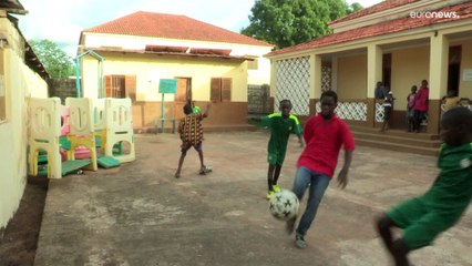 Crianças guineenses retiradas das ruas de Dacar