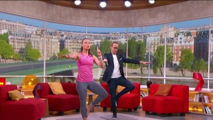 Coach - Deux postures de Yoga passées au crible