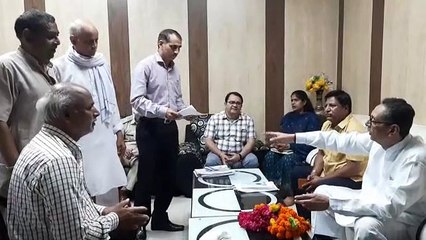 कैबिनेट मंत्री विश्वेंद्र सिंह ने अफसरों को लगाई लताड़