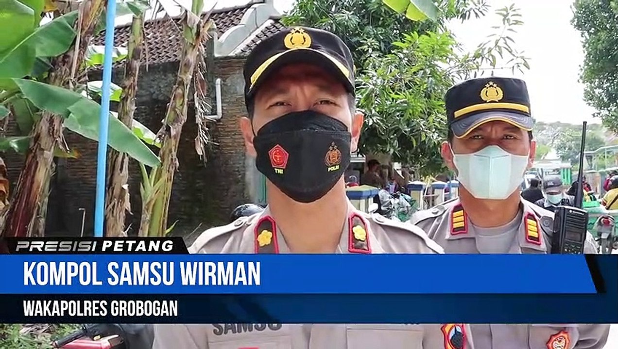 Di Godong Polres Grobogan Amankan Jalannya Pembagian Hewan Kurban