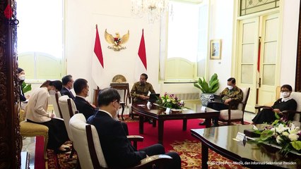Presiden Jokowi Menerima Kunjungan Menlu RRT