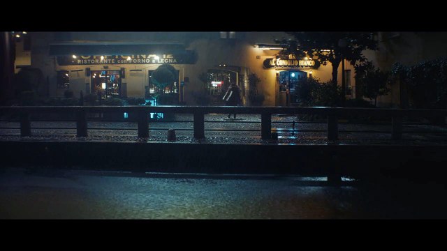 Amants super-héroïques EXTRAIT VF Pluie