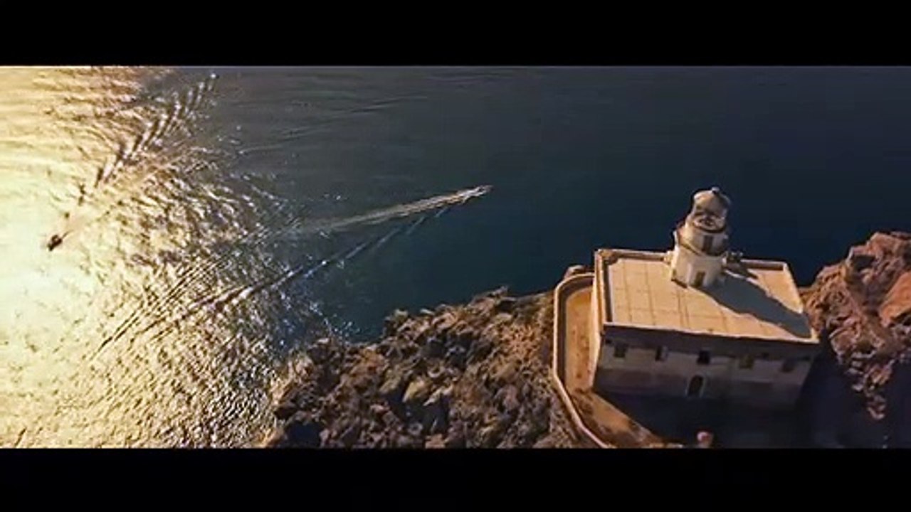 Amants super-héroïques EXTRAIT VF "Vespa"