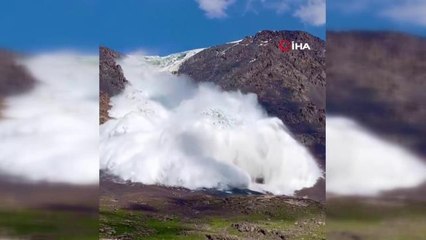 Kırgızistan'da çığın düşüş anı kamerada
