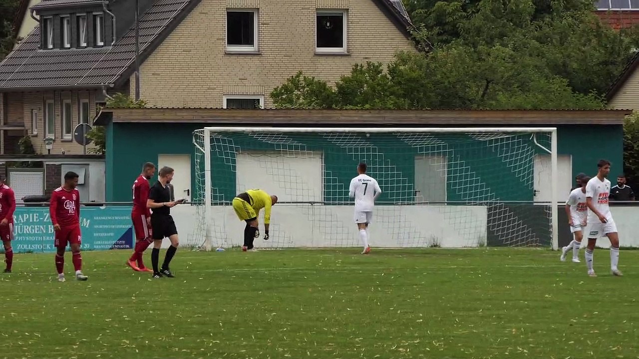 Elfmeter von Ivan Peric (Grone) gegen Sparta Göttingen