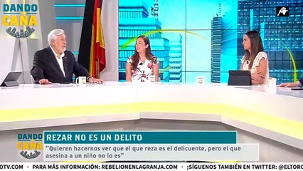 Multada por rezar el rosario frente al abortorio de la Dator