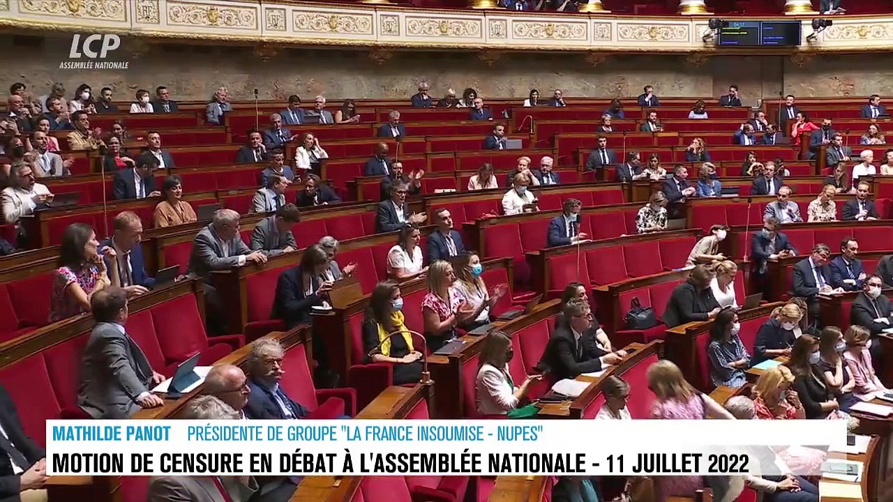 Motion de censure - Mathilde Panot (LFI): "Ceux qui ne voteront pas cette motion seront les partisans de votre politique"