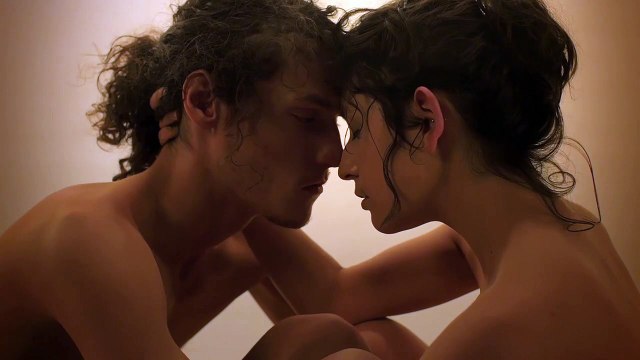 La regarder en face Bande-annonce VF