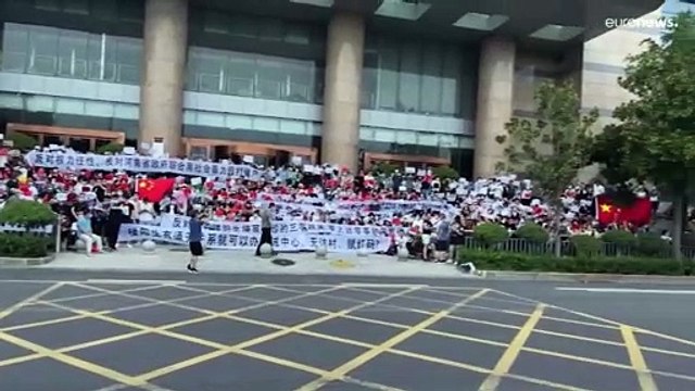 Manifestação termina em confrontos na China