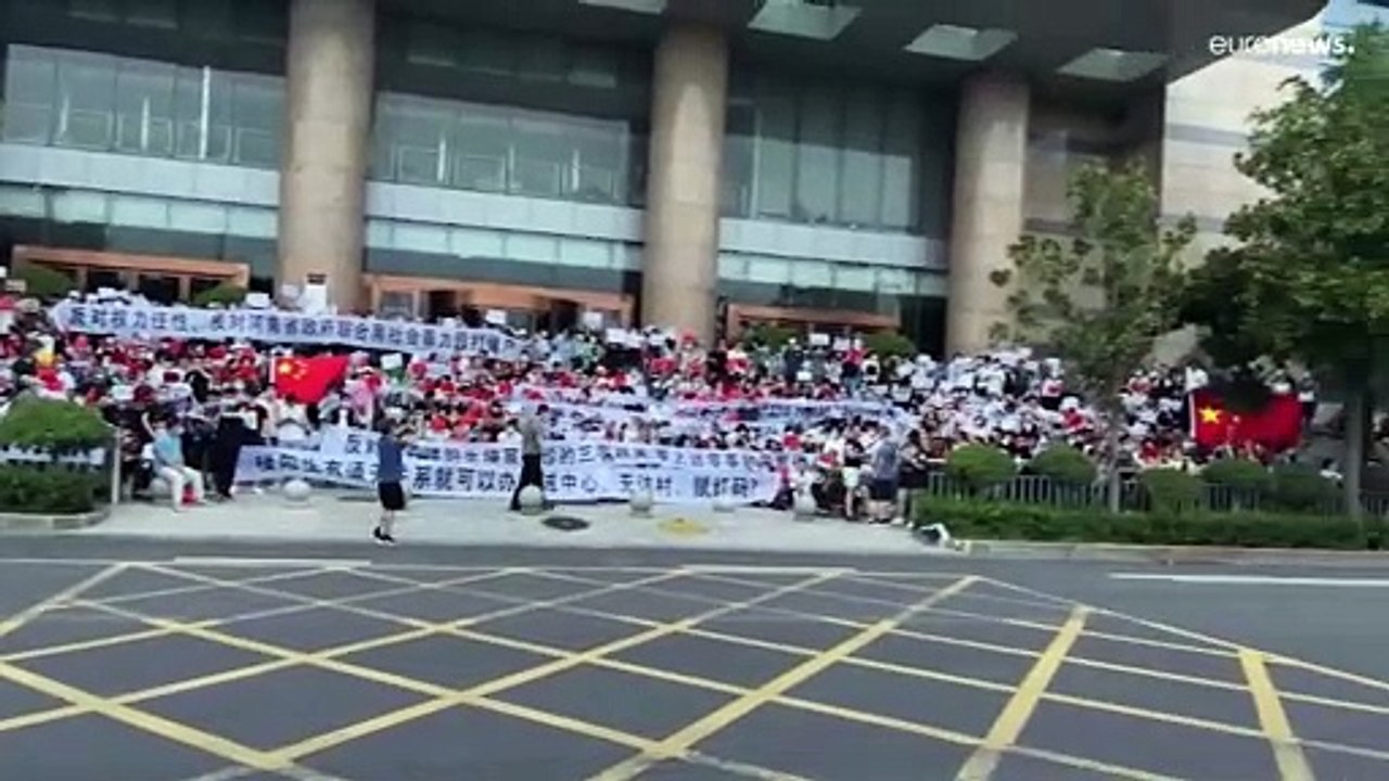 Manifestação termina em confrontos na China