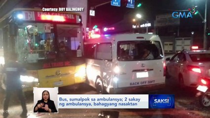 Bus, sumalpok sa ambulansya; 2 sakay ng ambulansya, bahagyang nasaktan | Saksi