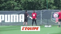 Le premier entraînement de Mandanda en images - Foot - L1 - Rennes
