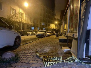 Eşinin telefonuna gelen mesajları gören koca dehşet saçtı: 2 ölü, 3 yaralı