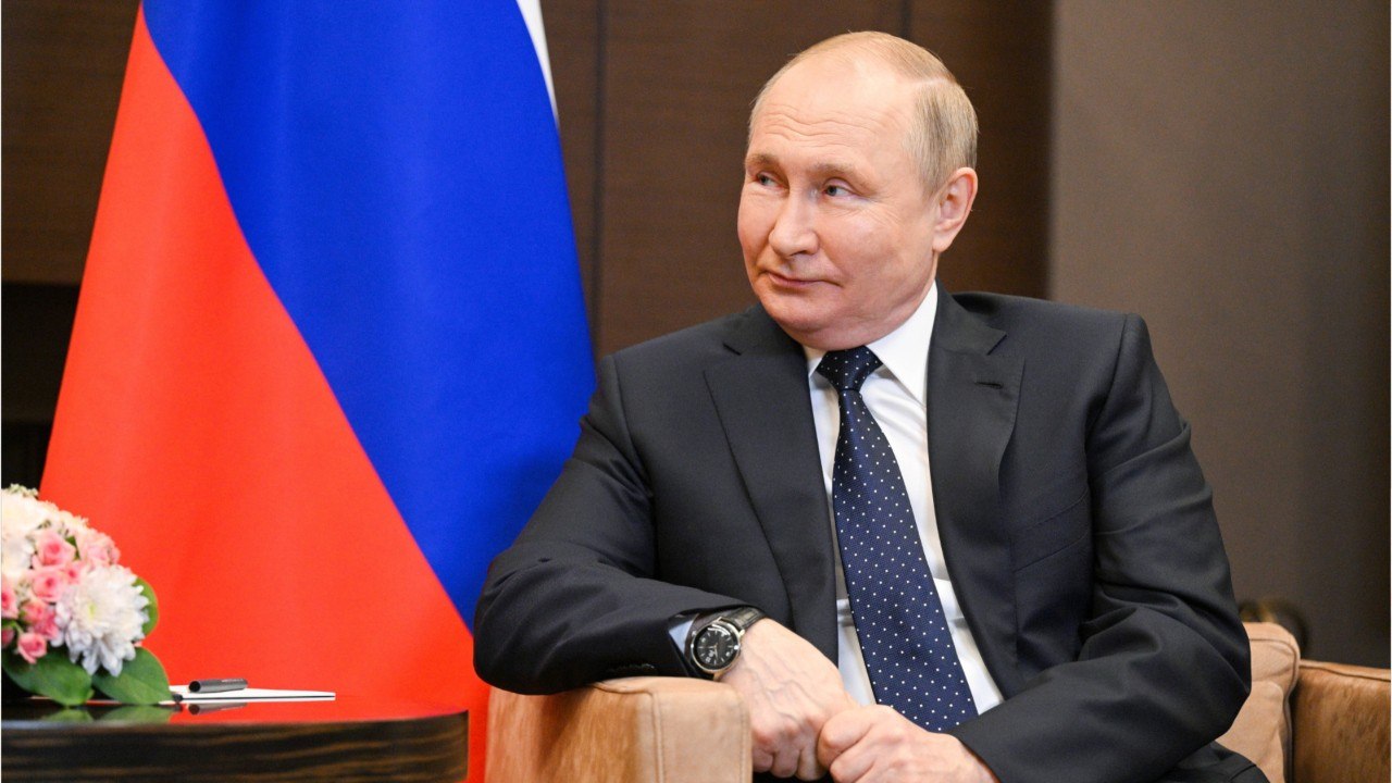 Vladimir Putin to recruit prisoners as soldiers to fight in the Russian-Ukrainian war