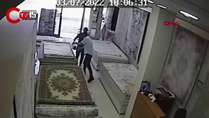 Avcılar'da sahte dolarla 500 liralık halı ve bin 100 lira alıp kayboldu