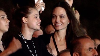 Angelina Jolie, kızı Shiloh ile konsere gitti