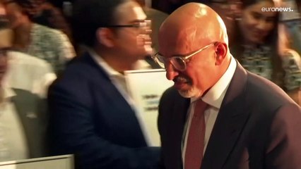 Pronti, partenza, voto: oggi il termine per le candidature al "dopo-Johnson"