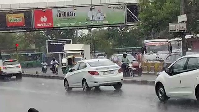 Weather News- पांच जिलों में भारी से अति भारी बरसात का ऑरेंज अलर्ट