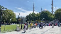 (TIMELAPSE) İstanbul'da bayramın son günü meydanlarda yoğunluk oluştu