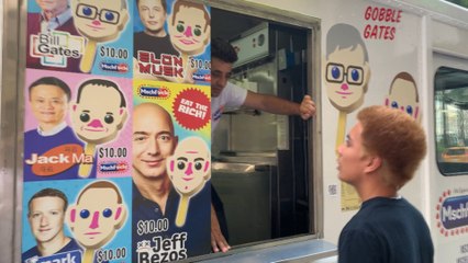 "¡Cómete a los ricos!", los helados revolucionarios para comerse a Musk y otros multimillonarios