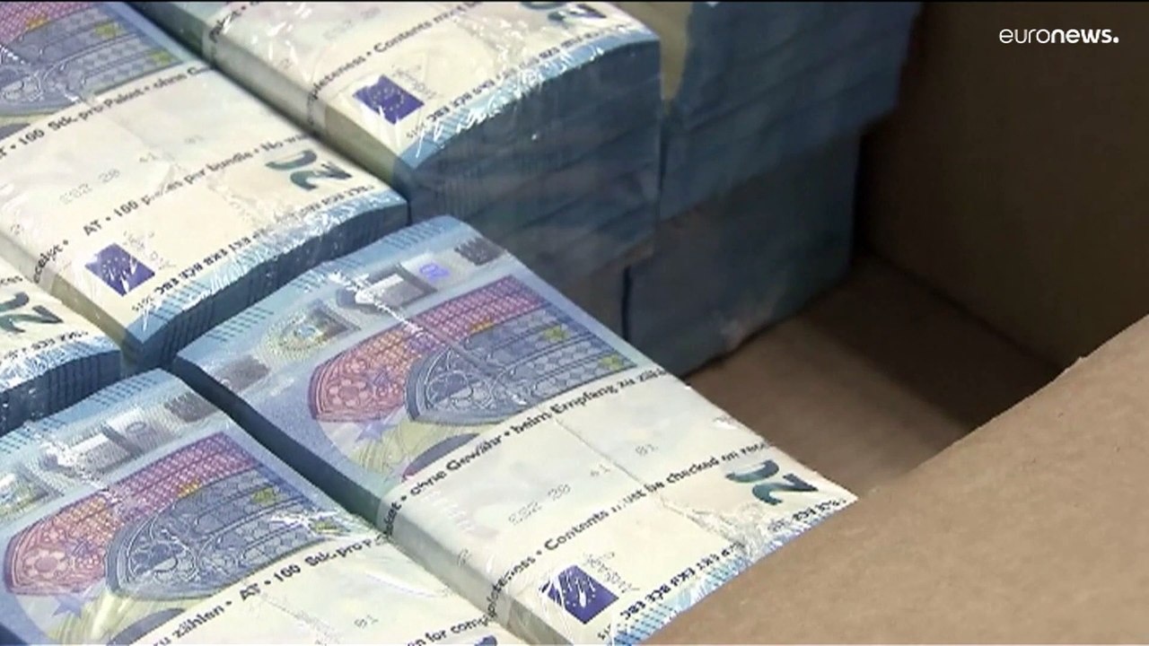 Zum 1. Mal seit 20 Jahren: Euro fällt auf Parität zum US-Dollar