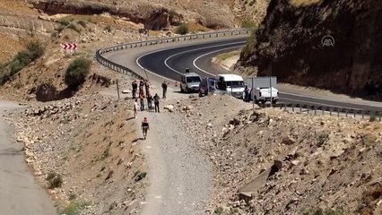 Video herunterladen: Baraj gölüne giren çocuk boğuldu