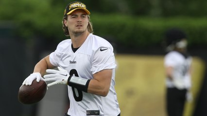 Will Any Of The Top 3 Rookie QBs Win Offensive Rookie Of The Year?