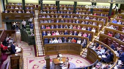 Sánchez, a Vox: "Hay que seguir celebrando el Orgullo para devolverles a ustedes al armario de la historia"